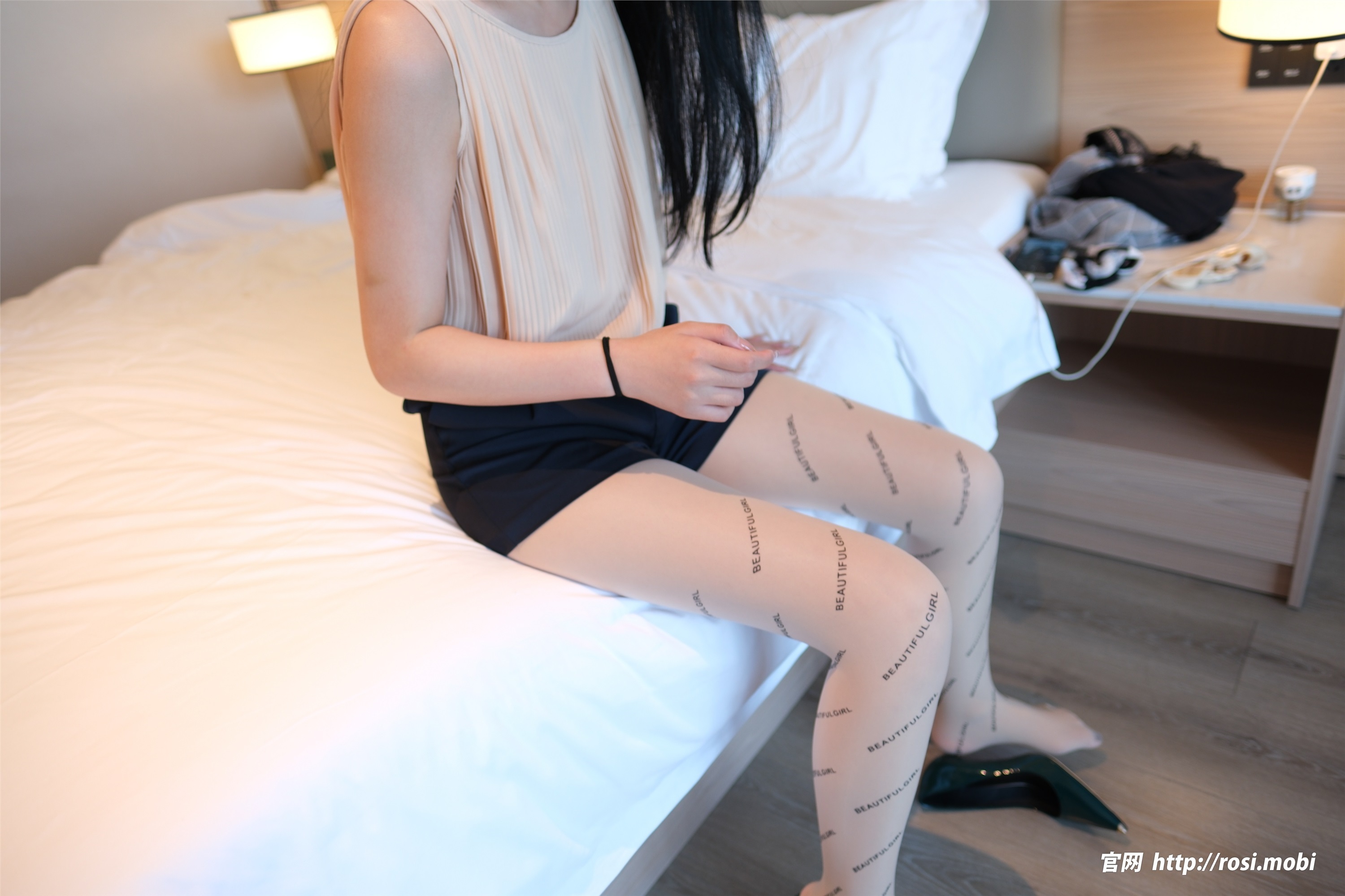 ROSI写真 2025.02.10 NO.4816